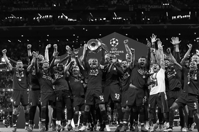 因涉嫌种族主义与性别歧视，费城联合体育总监已被停职