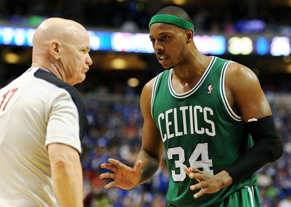 周定洋赛后采访中谈到续约时声音哽咽：我将球队视作我的生命（赛后谈续约，周定洋一度哽咽：球队就是我的生命）