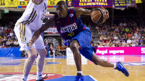 记者：李可并未参加申花赛前合练，明天能否首发存疑（李可缺席申花赛前合练，明日首发成疑）